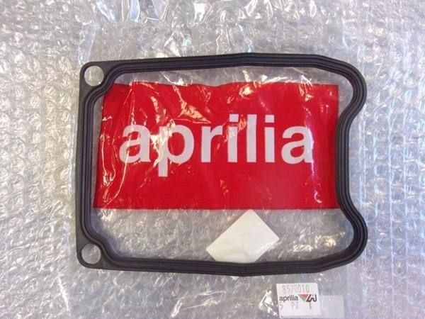 Sanitär: Ventildeckeldichtung Aprilia Piaggio – Neu und originalverpackt aus Sissach von Gruetter-Moto-Center