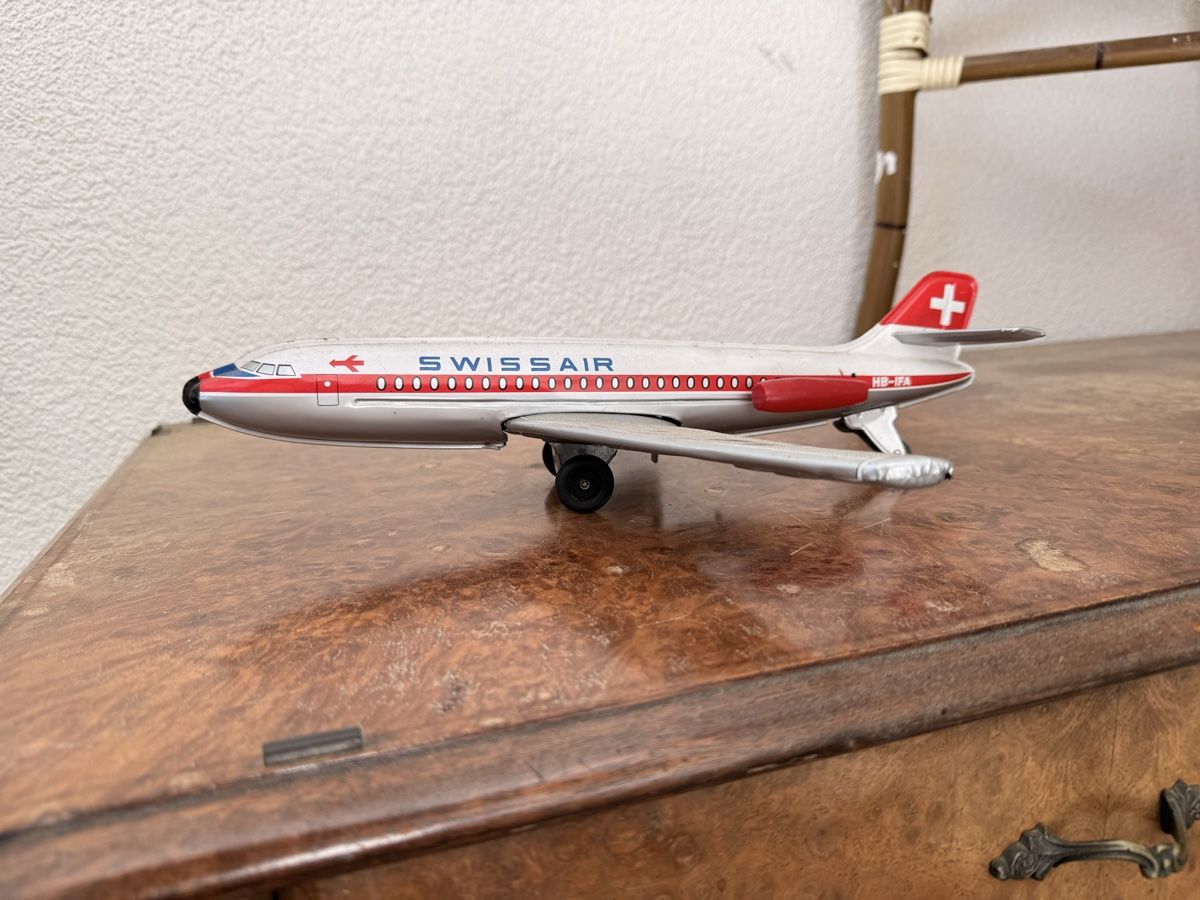 Swissair Kit di modellismo & Modellini statici: Swissair Blechflugzeug – Usato da Lobsigen venduto da Ailujailuj