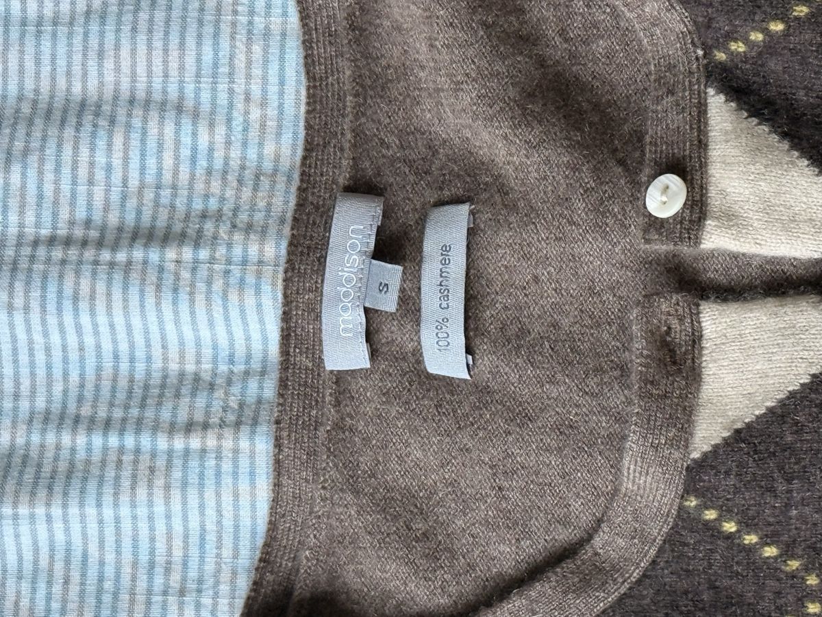 Pullover & Sweatshirts: Kaschmir-Cardigan mit Rautenmuster – Gebraucht aus Neerach von lar_tkp2 1