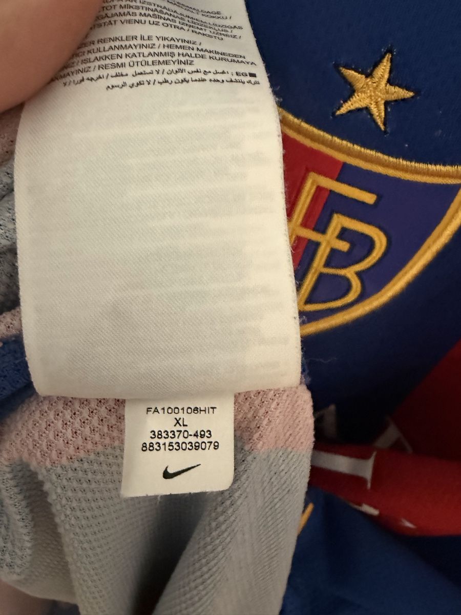 Nike Canottiere & Pantaloni: FC Basel 2011/12 Heimtrikot (XL) – Usato da Basel venduto da Ringolero 3
