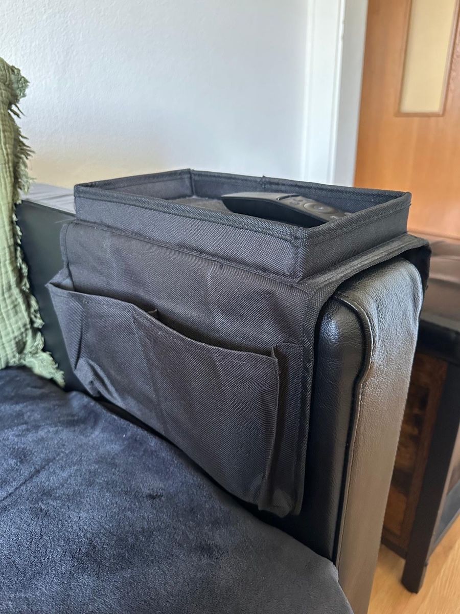 Divani: Sofa Organizer Schwarz mit Ablage – Usato da Zug venduto da Pikappa88 1