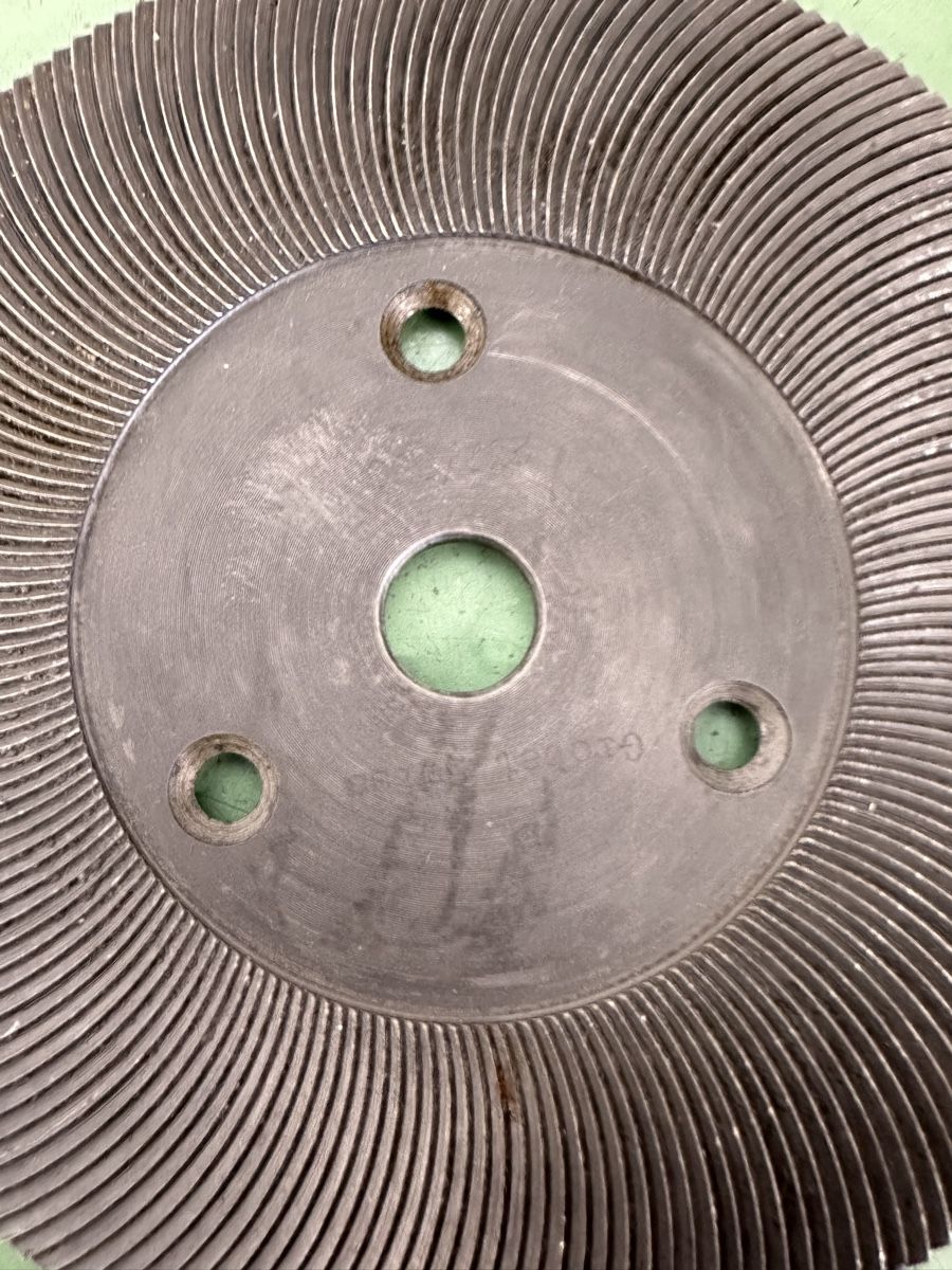 Tutti gli attrezzi: Scheibenschleiffeile, 150 x 7.33 x 16 mm. – Usato da Aarberg venduto da SNMachines 1