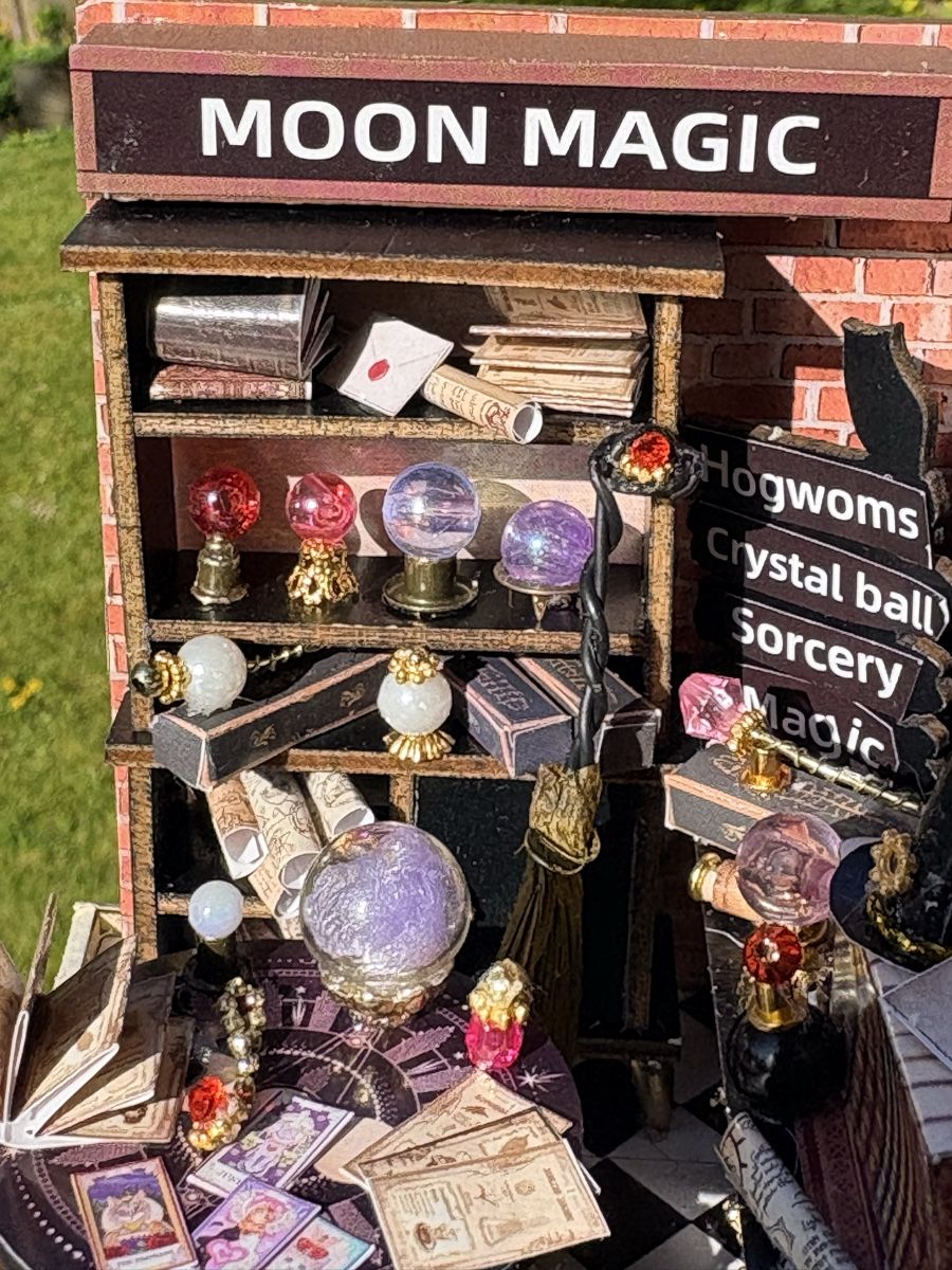 Case e mobili per bambole: Magic Shop Miniature,  Moon Magic DIY Dollhouse – Nuovo e nell'imballaggio originale da Binningen venduto da chr_g6n2 1