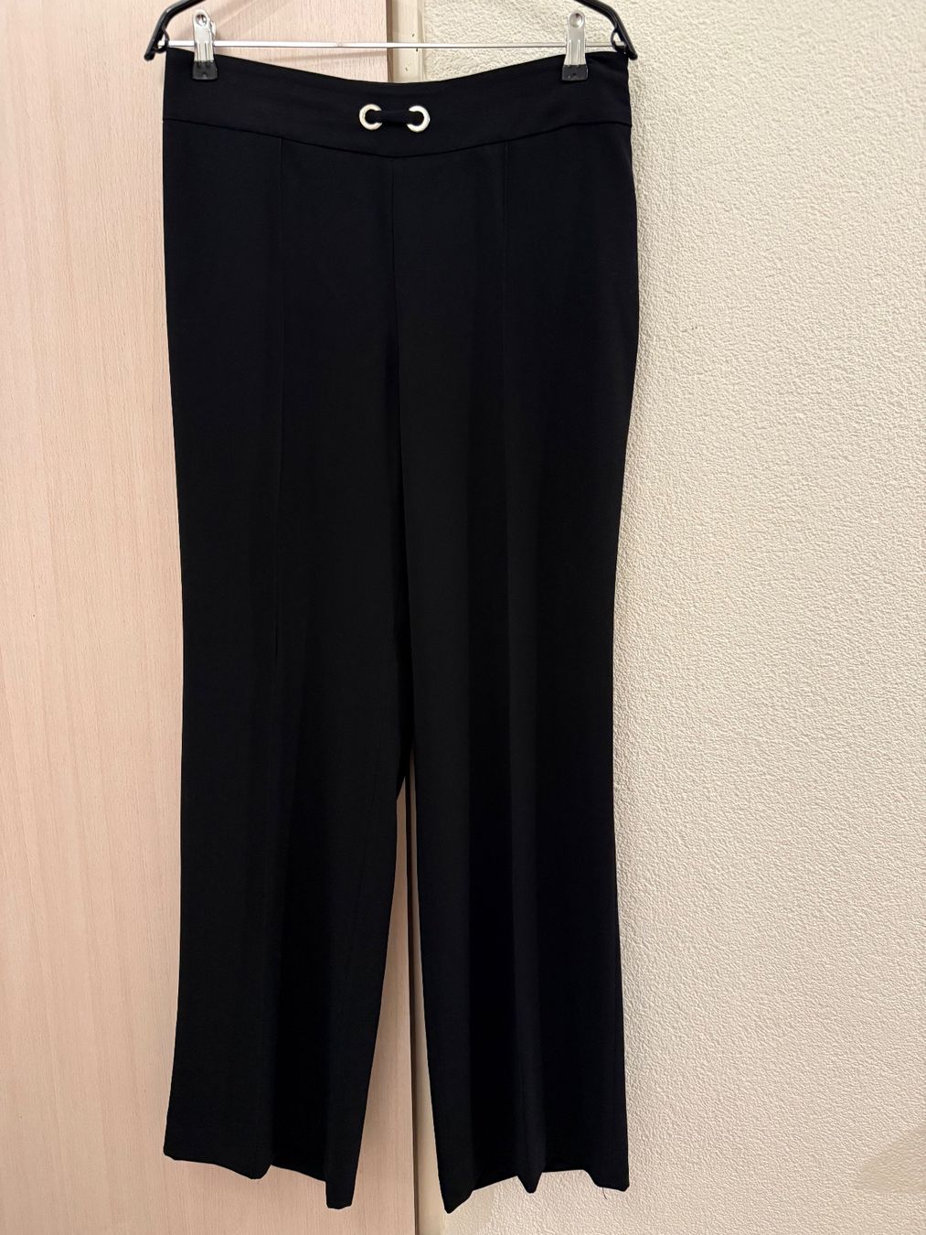 Pantaloni: ADOLFO DOMINGUEZ DAMENHOSE – Usato da Zürich venduto da flo_7cvq