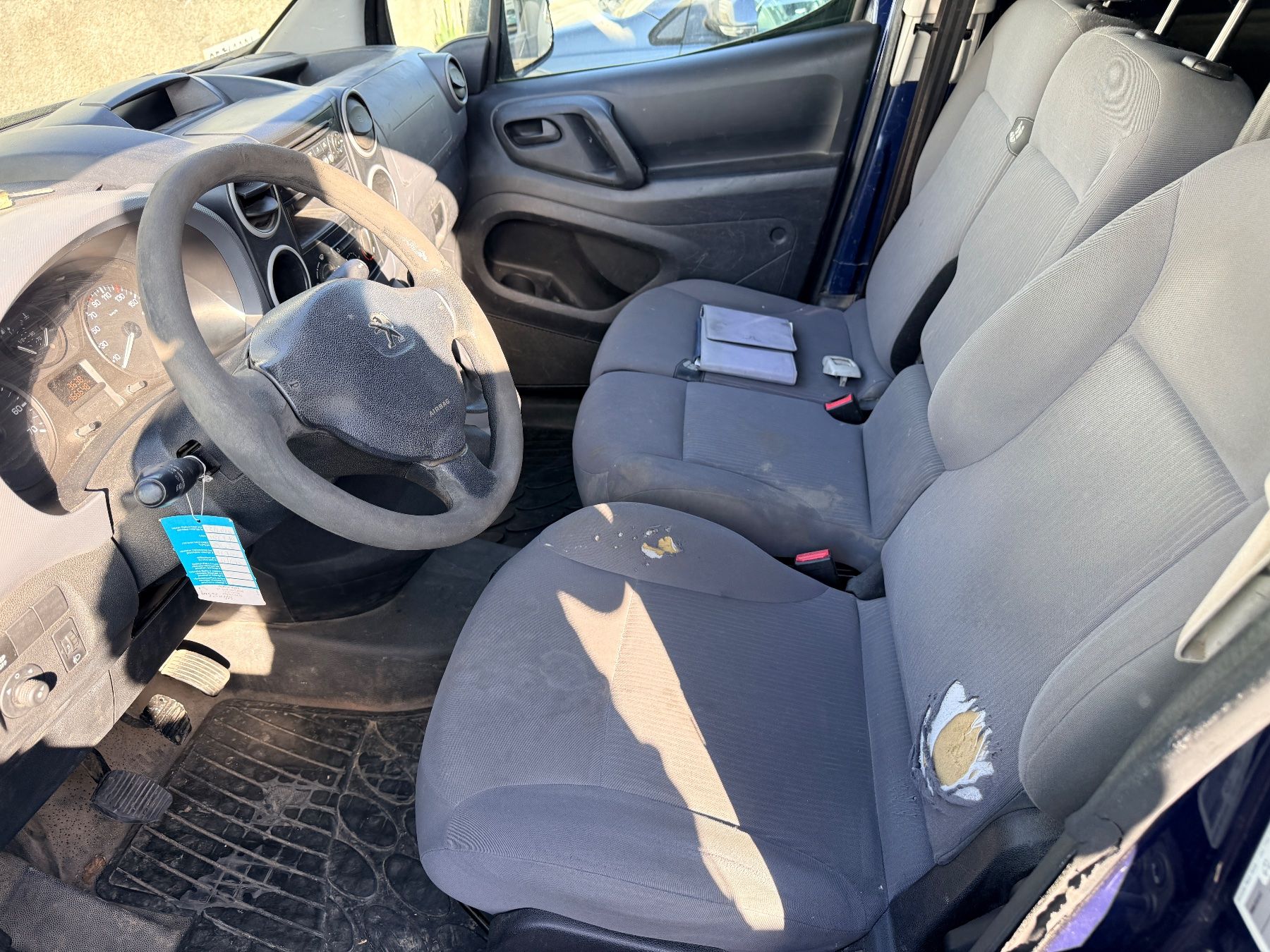 Peugeot Veicoli commerciali: Peugeot partner – Usato da Jussy venduto da misterx015 3