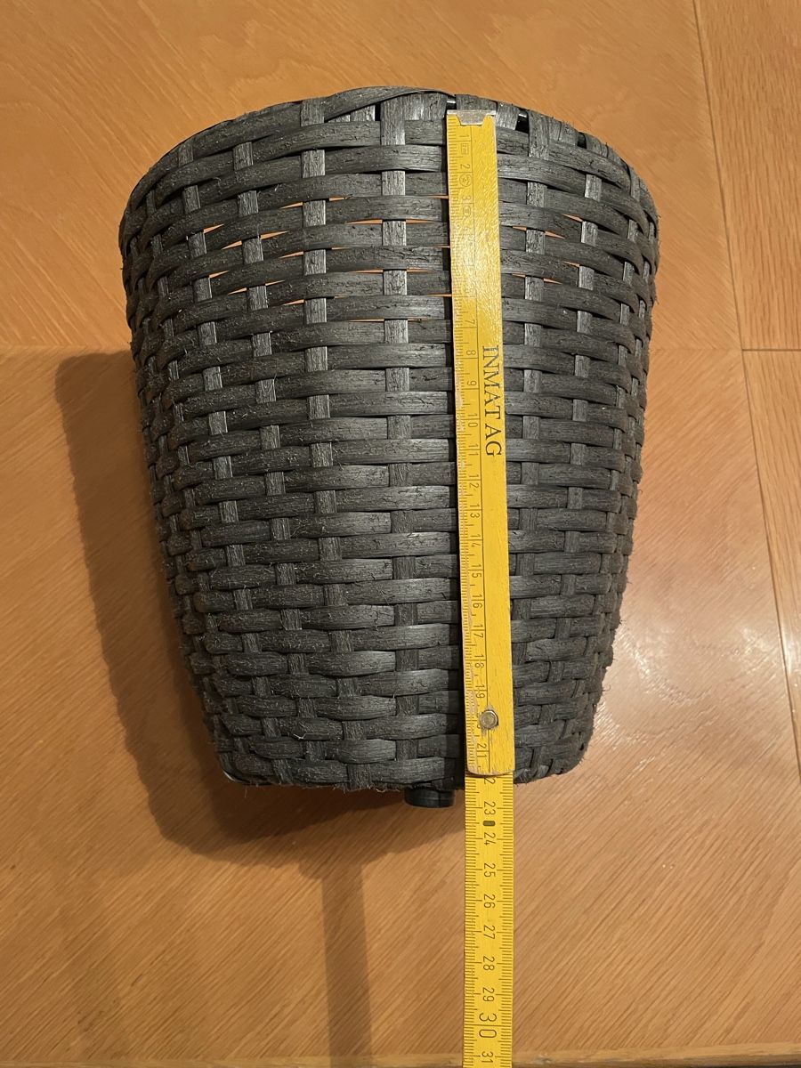 Tutte le decorazioni: Rattanübertopf – Usato da Aeugst am Albis venduto da mia_7p89 3