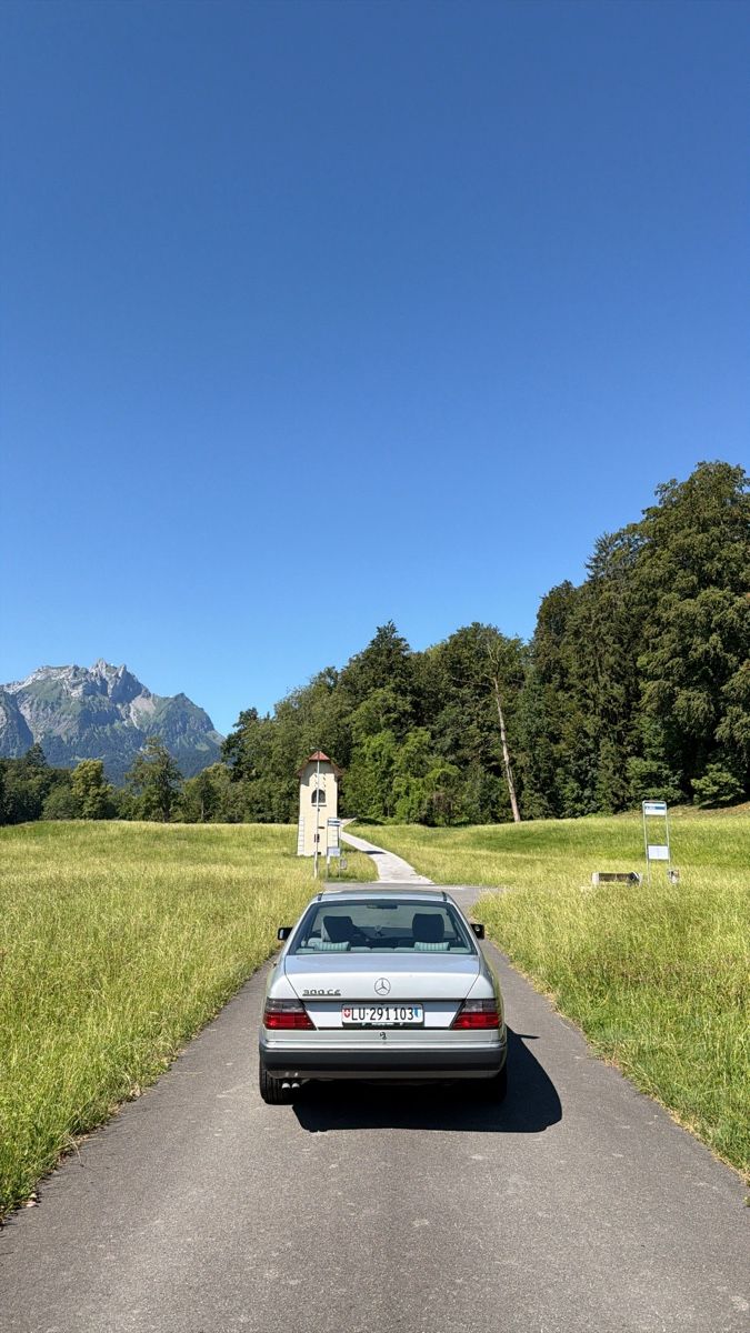 Mercedes-Benz Autos: Mercedes 300 CE 1990 Automatic – Gebraucht aus Buchrain von calhau99 1