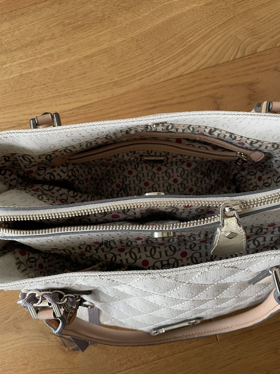 Borse da donna: Guess Handtasche weiss – Usato da Zwieselberg venduto da Rea89 5