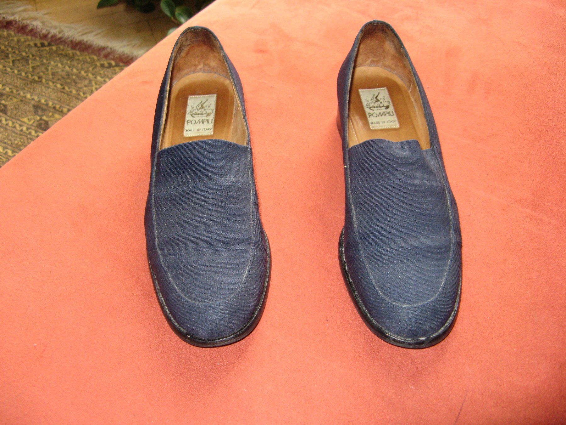 Damenschuhe: Halbschuhe dunkelblau Pompili Gr. 39 – Gebraucht aus Zürich von apil