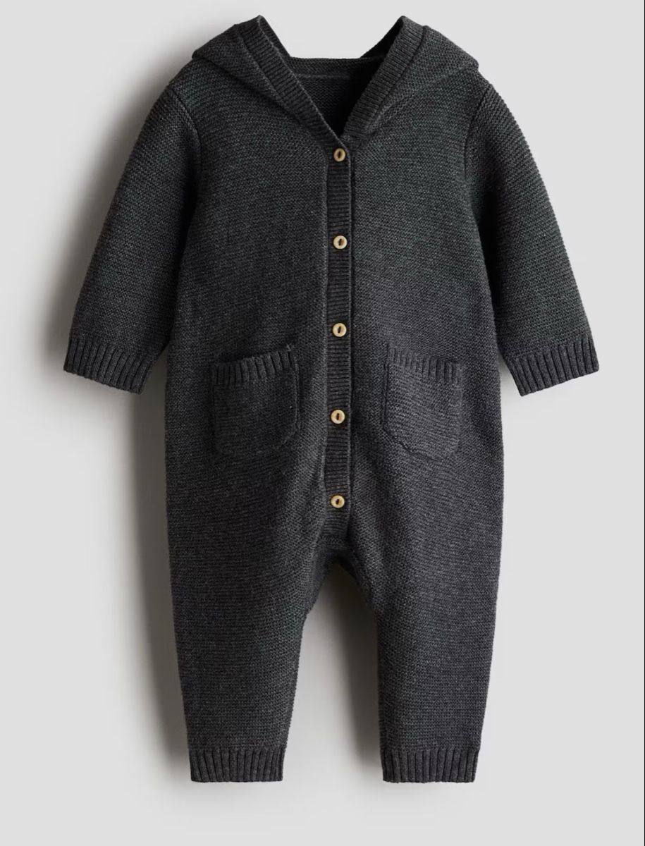H&M Strampler: Overall aus Baumwollstrick – Gebraucht aus Aristau von pau_n8cv