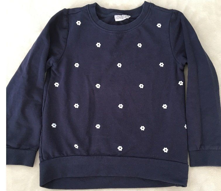 Pullover & Sweatshirts: Mädchen-Pulli (110) – Gebraucht aus Grüningen von tienda100