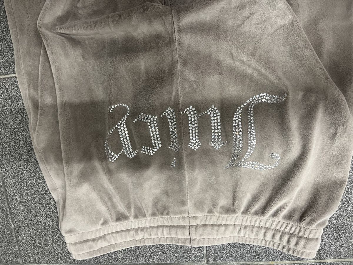 Juicy Couture Pantalons: Juicy Couture Jogginghose Grösse S mit Steinen – D'occasion à Spreitenbach par Mimigv 2