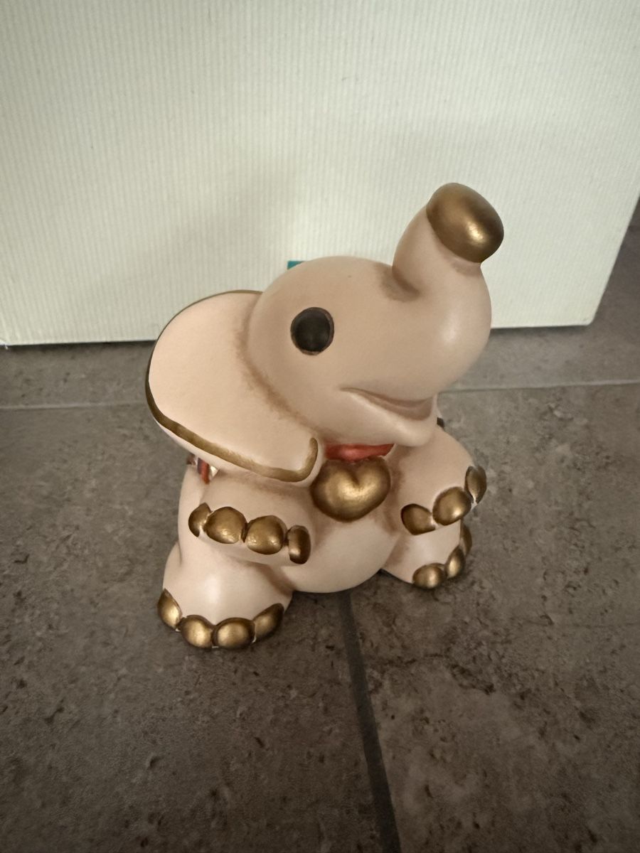 Figuren: Elefant Mittel Thun – Neu und originalverpackt aus Ebikon von nat_jzh5