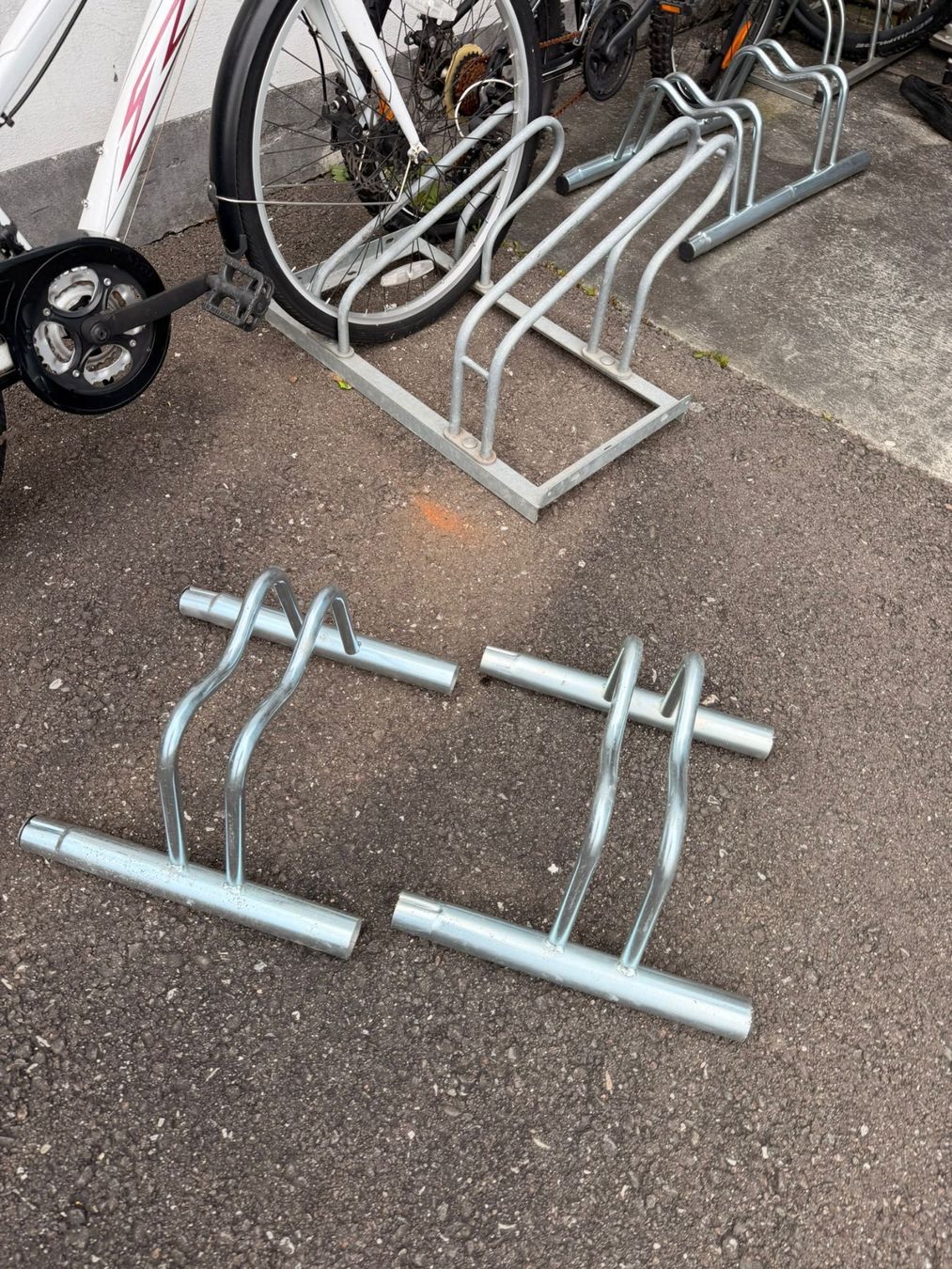 Veloständer: Veloständer 2 Stk – Gebraucht aus Laufen von van_6252 1