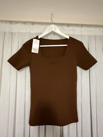 Damen T-Shirt braun mit eckigem Ausschnitt neu mit Etikett