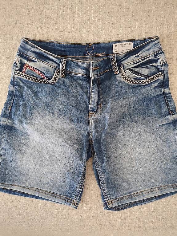 Pantalons: Shorts Grösse38 – D'occasion à St. Gallen par tj19