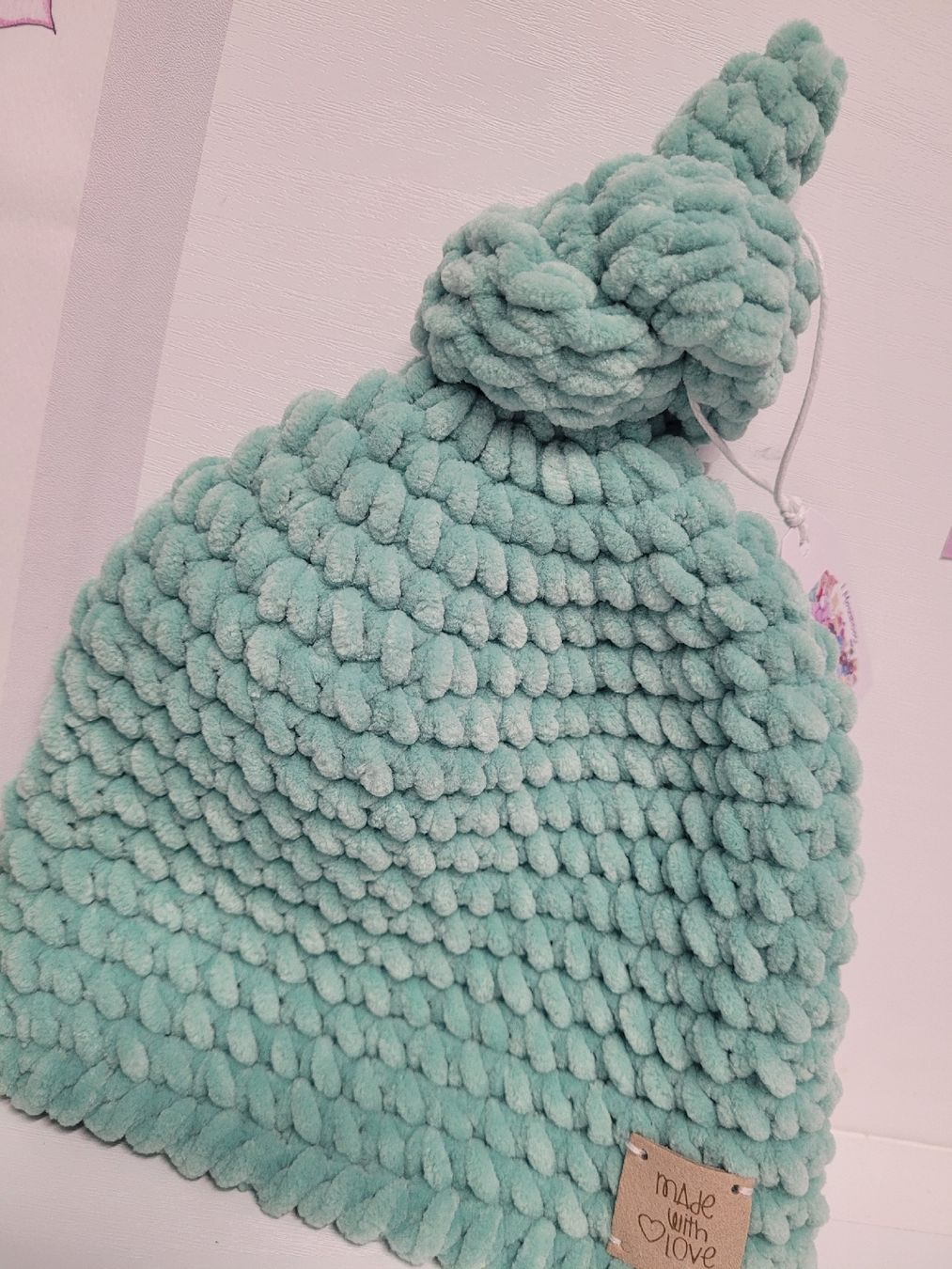Berretti & Sciarpe: cappellino con scarpine per bebè  – Nuovo (secondo la descrizione) da Giubiasco venduto da imo_bj9w 1