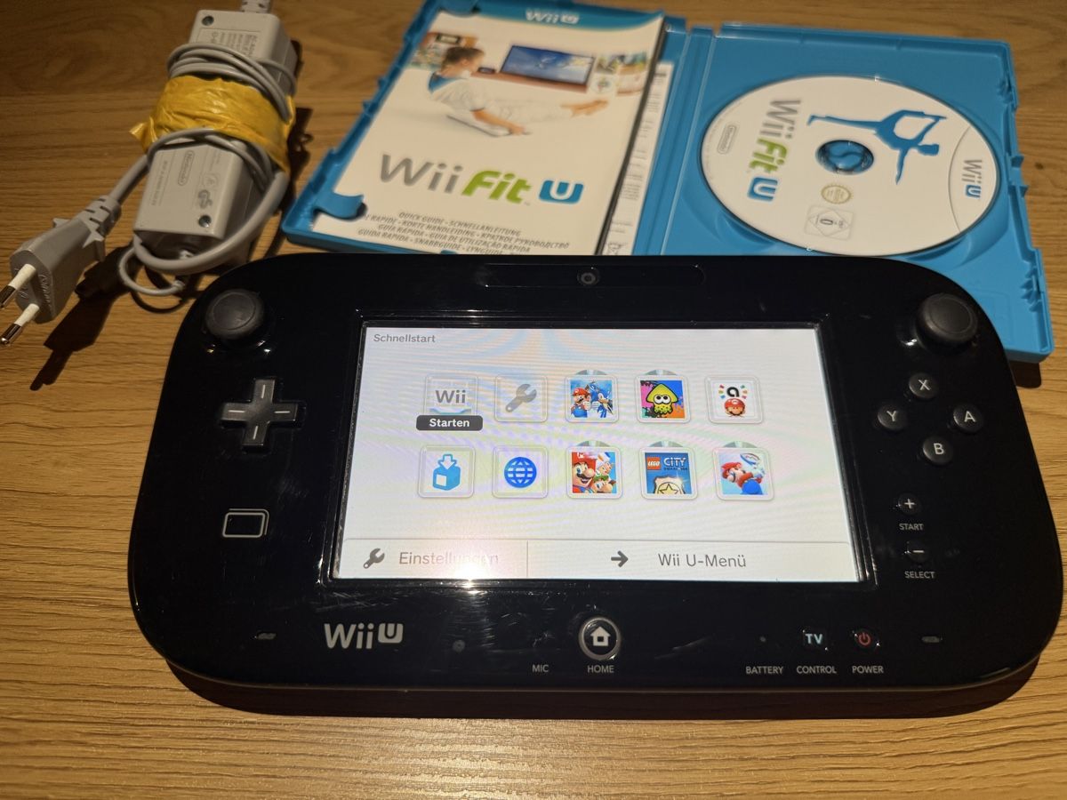 Nintendo Console: Wii U Kit – Usato da Peseux venduto da ola_psb6 2