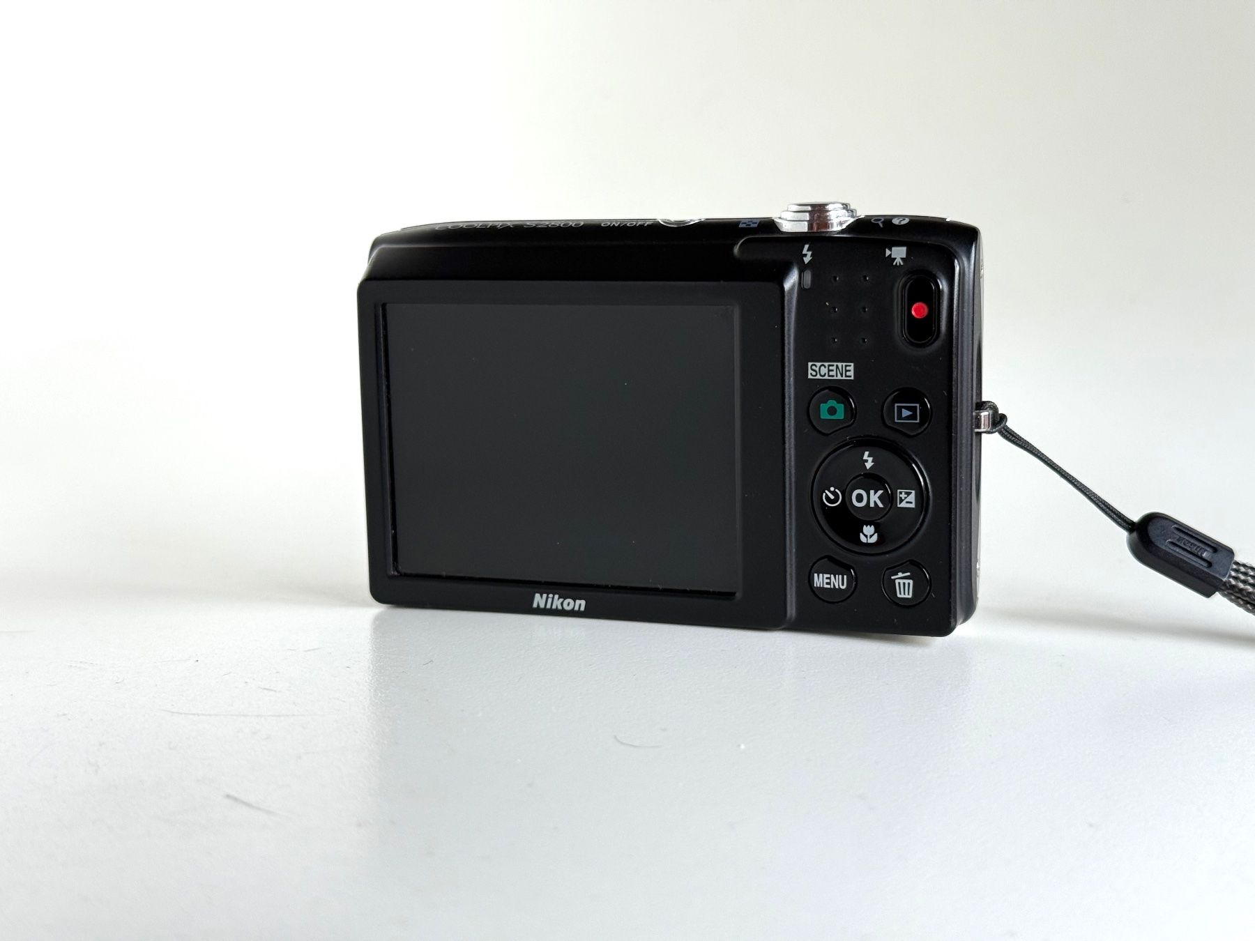 Nikon Fotocamera: Nikon Coolpix S2800 Kompaktkamera – Usato da Zürich venduto da Loeffel81zh 2