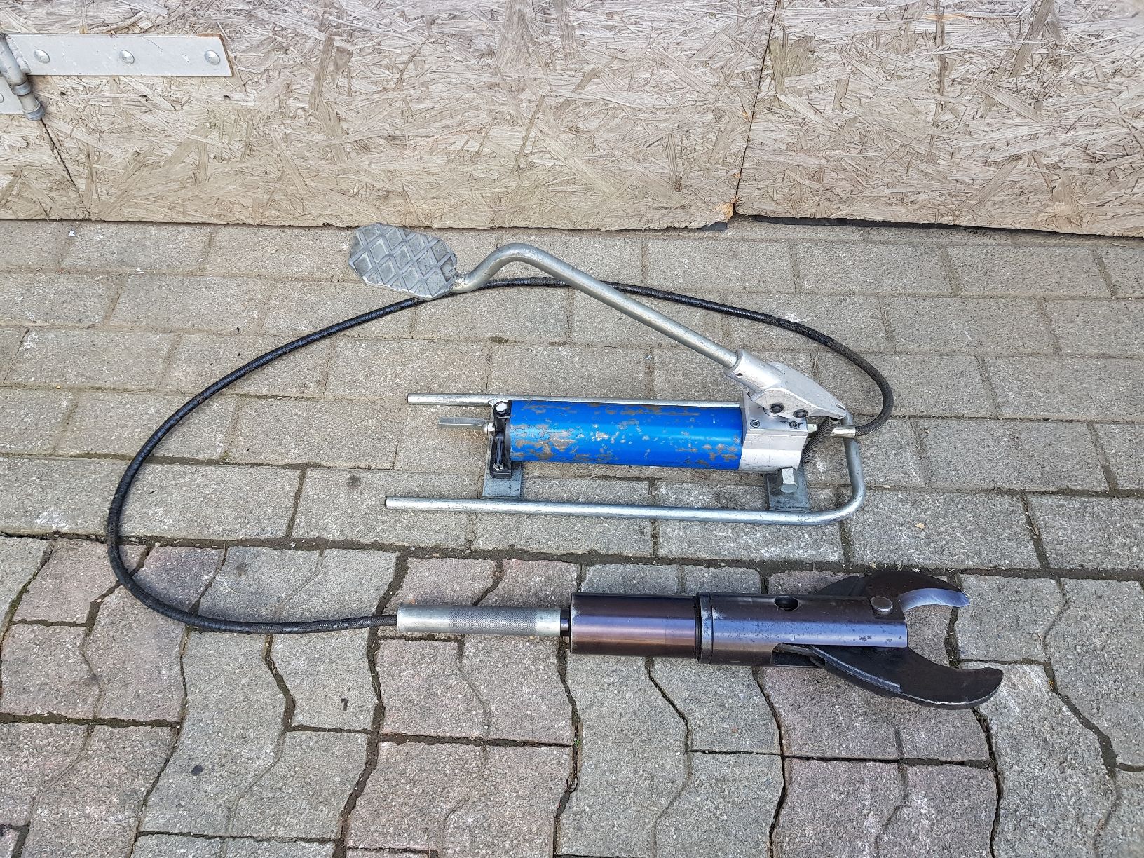 Tutti gli attrezzi: Hydraulische Kabelschere, Feuerwehr Schere Rettungsschere – Usato da Brunnadern venduto da p..... 4