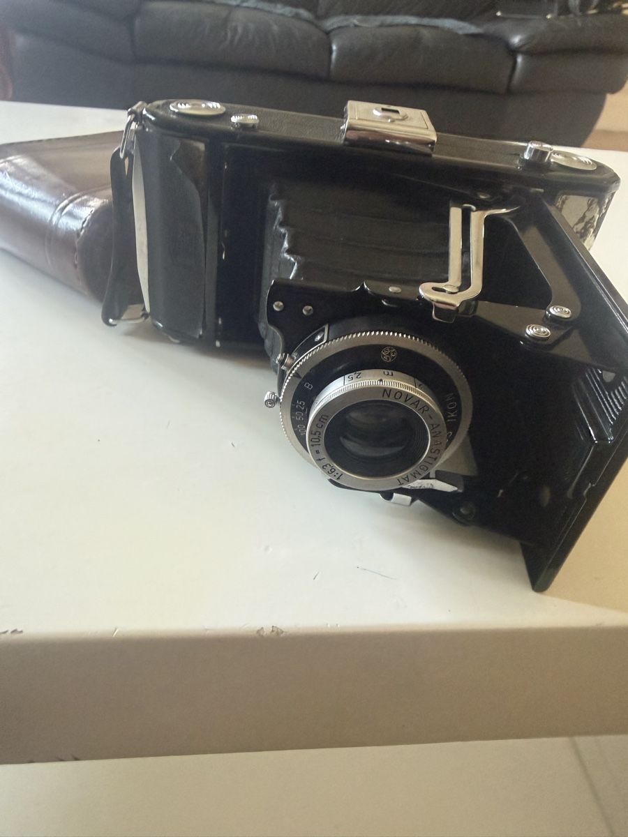 Zeiss Kamera: ZEISS IKON  Analogkamera  – Gebraucht aus Baden von noli.r