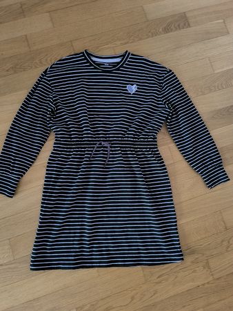 5 stk Freizeitkleid grösse 146