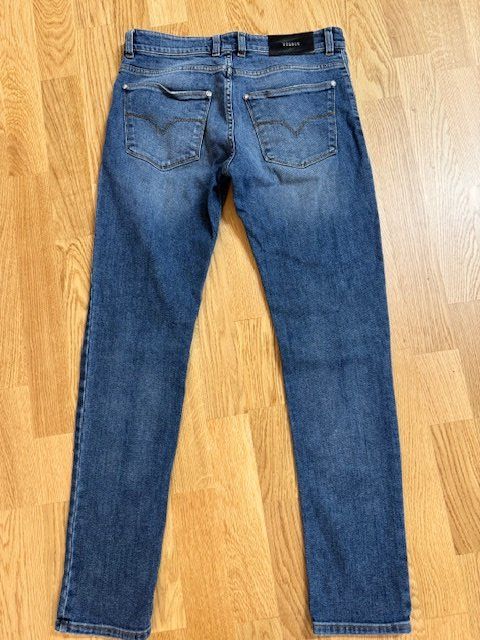 Versace Jeans: Versace Versus Herren Jeans Gr.30 – Usato da Wabern venduto da MagdalenaWabern 2