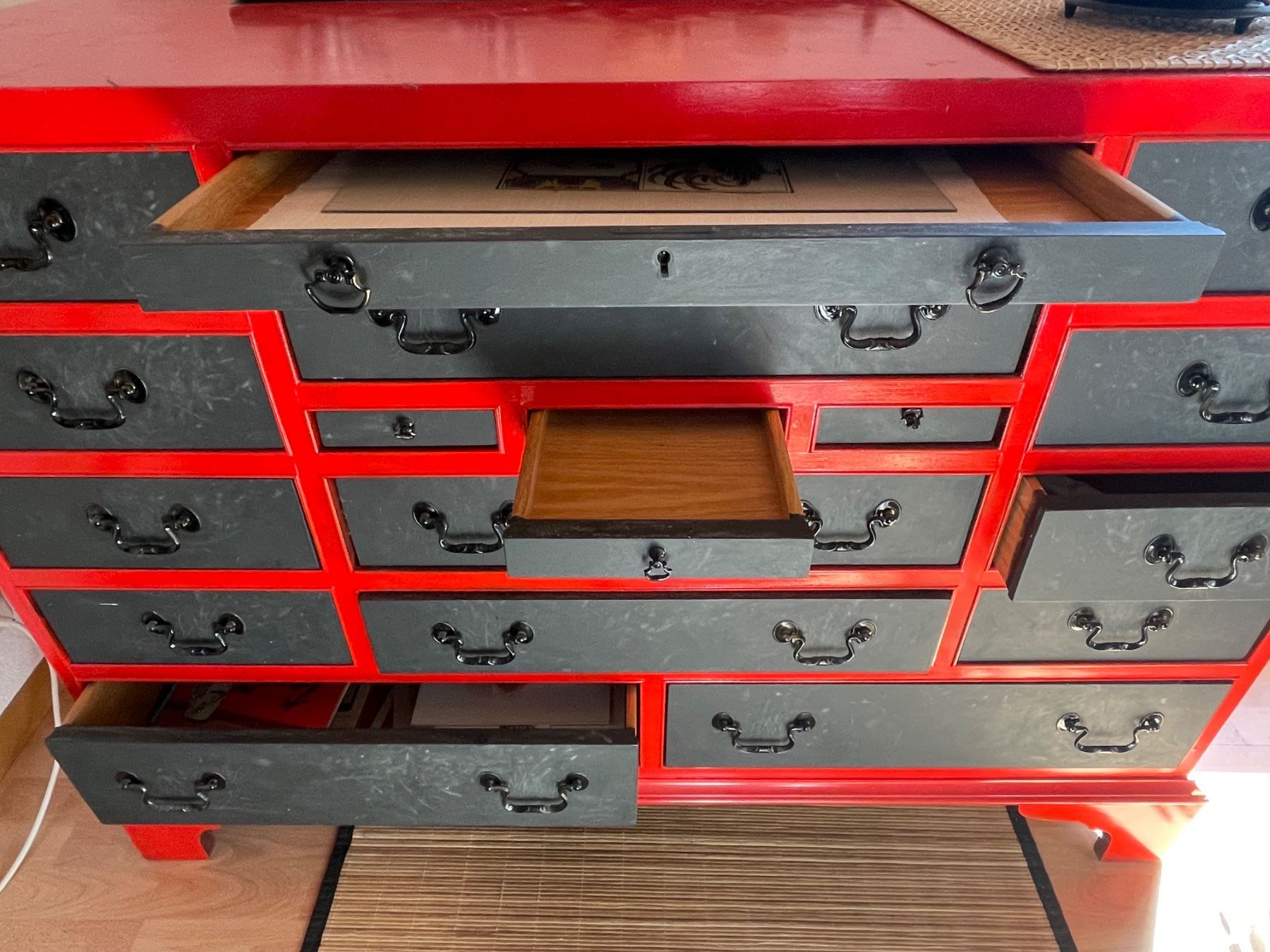 Cassettiere: Commode LEXINGTON de style asiatique – Usato da Biel/Bienne venduto da AyGr 2