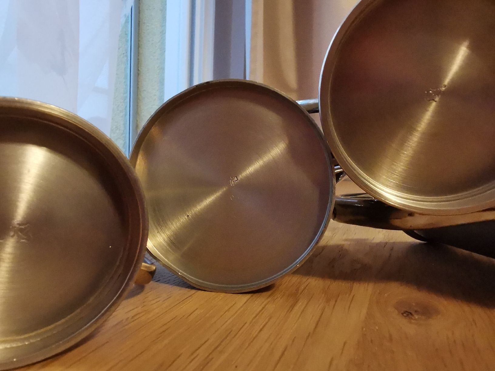 Set di piatti: Kaffeegeschirr Set 4-teilig mit Tablett versilbert Gebraucht – Usato da Frasnacht venduto da krutsta1 5