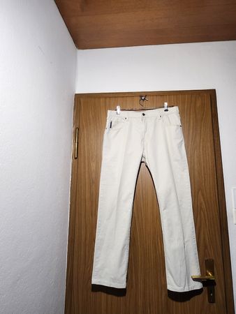 Pantalon Armani Jeans, taille 33/34, coupe estivale 😎.
