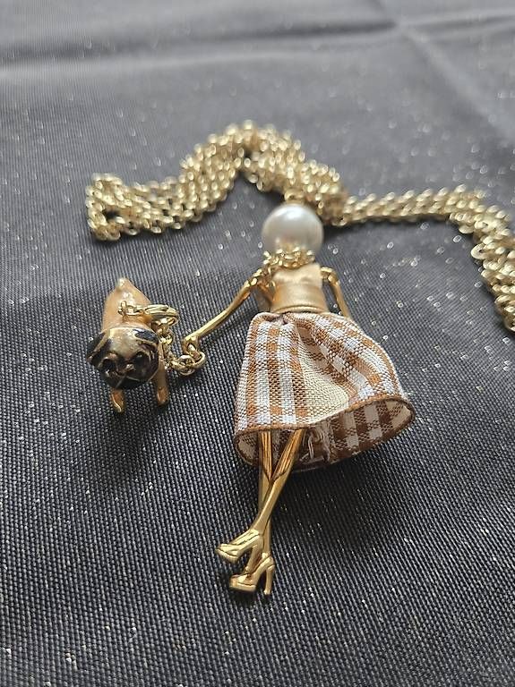 Statuette: Le Carose Frau mit Mops – Usato da Hochwald venduto da Susi036 3