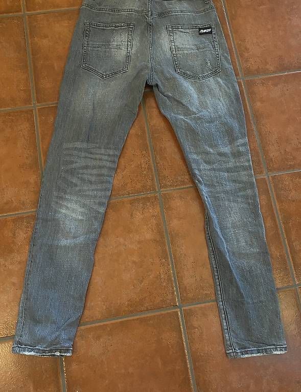 Jeans: Skinny Jeans Grigi 31 – Usato da bedigliora venduto da kabramakashowm 2