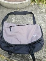 Umhängetasche Nike grau guter Zustand