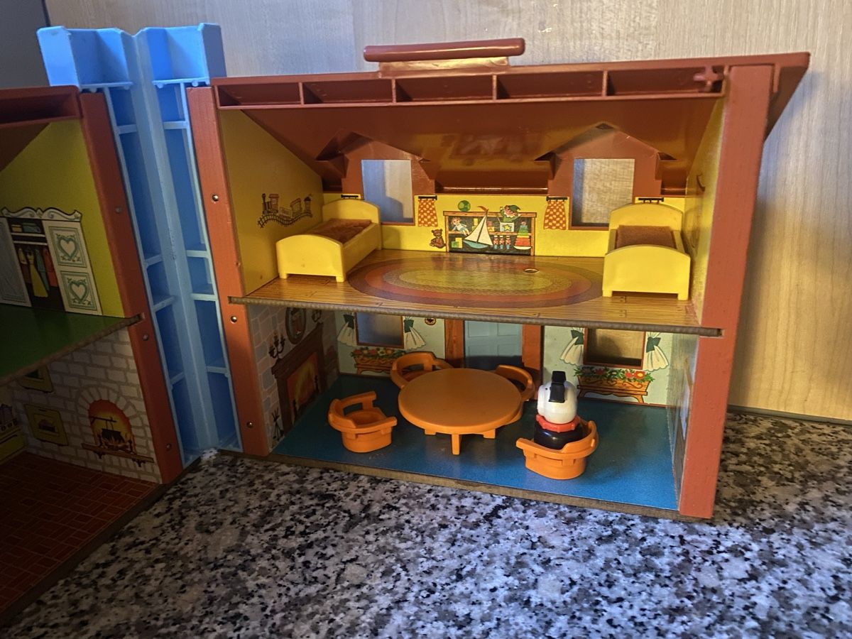 Case e mobili per bambole: Puppenhaus – Usato da Seewen SZ venduto da shaky01 6