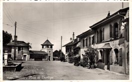 Tannay. Place de l'horloge