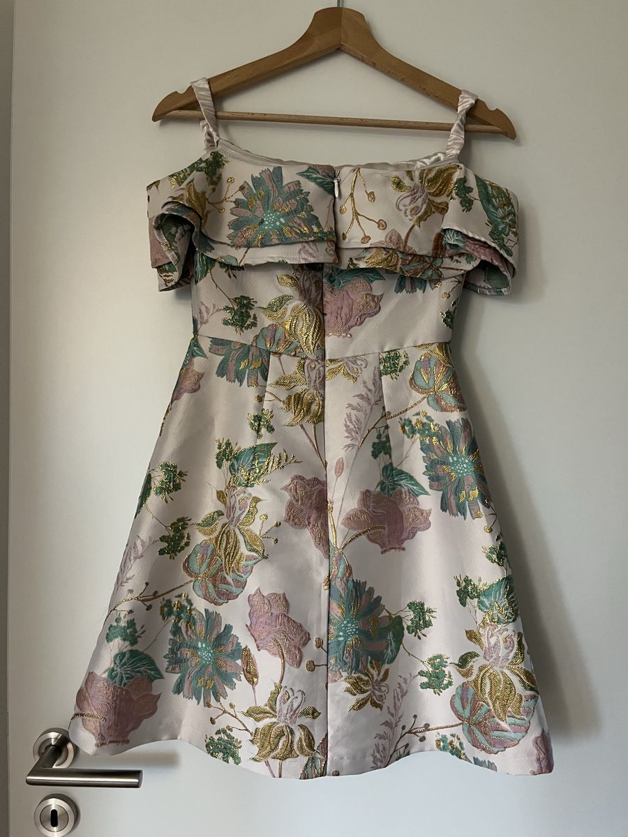 Kleider: Kleid mit Blumen – Gebraucht aus Dübendorf von helenlisa