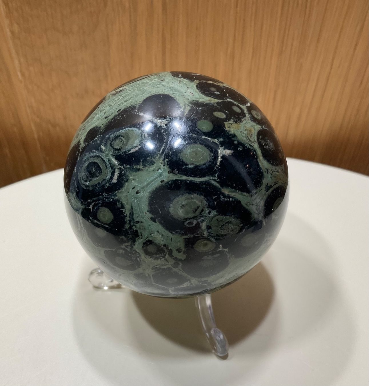Mineralien & Heilsteine: Sehr schöne Eldarit Kugel mit Ständer aus Madagaskar – Neu (gemäss Beschreibung) aus Gibswil von BestePreis 5