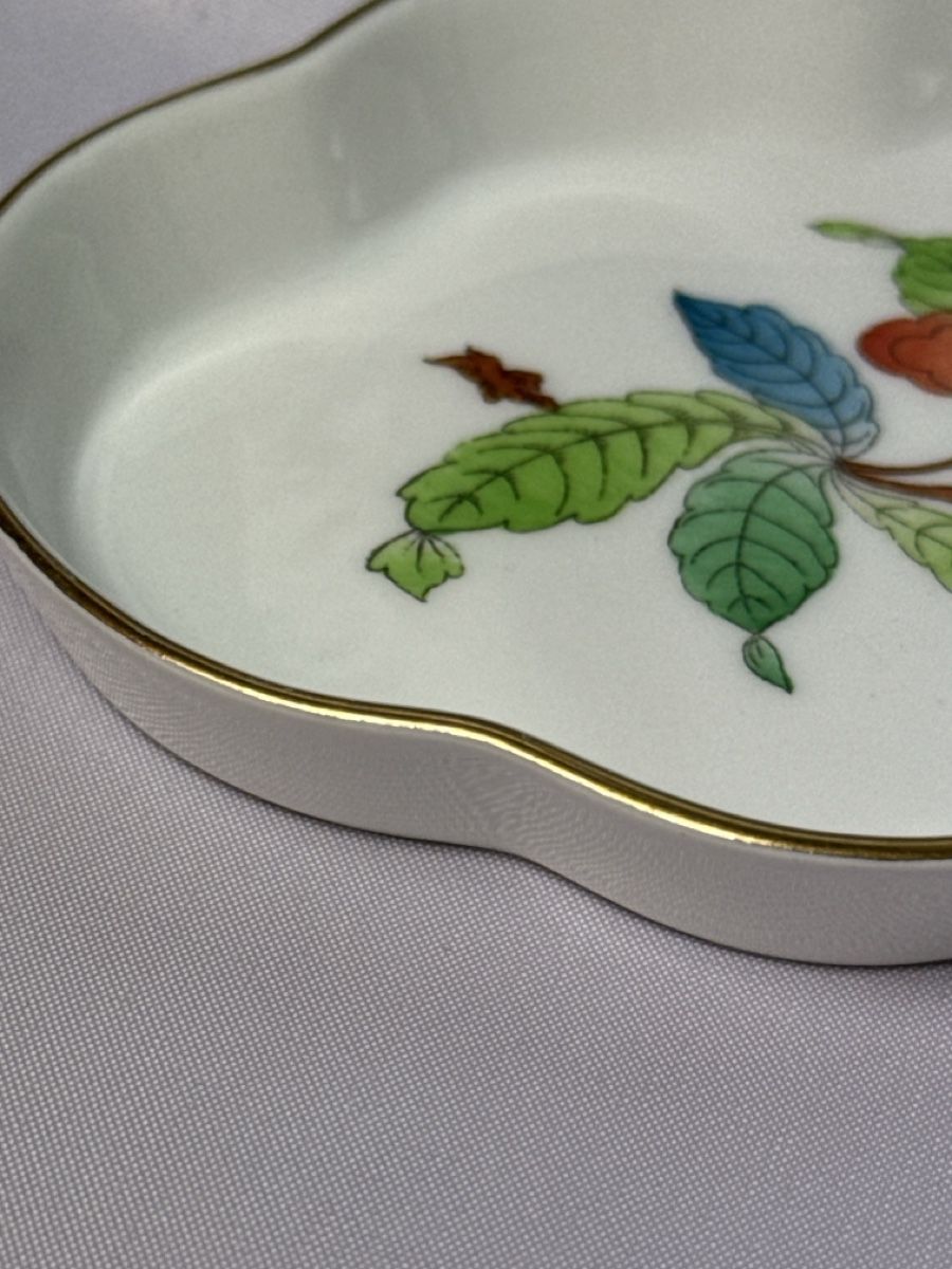 Herend Piatti di portata: Herend Schale 7705/VA Handgemalt Blumenmuster – Usato da Grenchen venduto da swiss.antiques 6