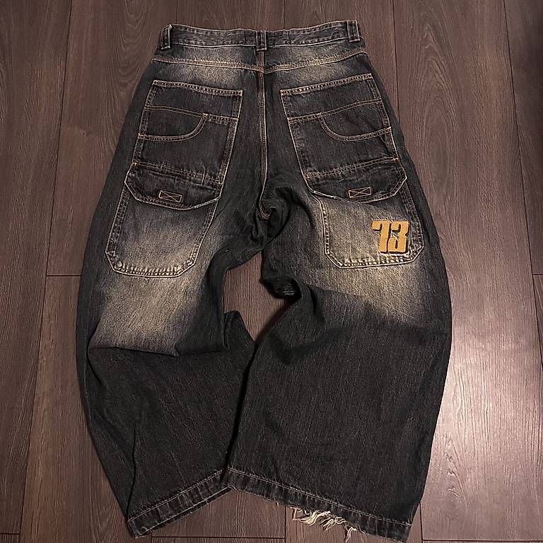 Jeans: Bershka jeans – Usato da Niederbipp venduto da 47_L 1