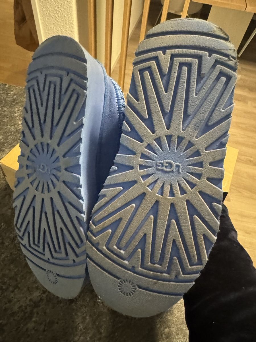 Ugg Scarpe da donna: Ugg Tazz Gr. 38 - Neuwertig – Nuovo (secondo la descrizione) da zürich venduto da dalia06 3