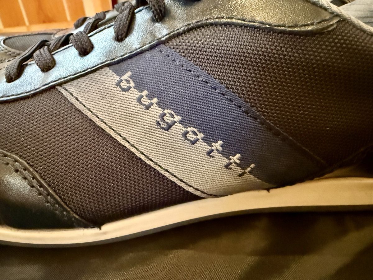 Bugatti Herrenschuhe: Echtleder Sneaker von Bugatti / Neu! – Neu (gemäss Beschreibung) aus Schattenhalb von Oodaaq 1