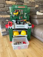 Bosch Kinder-Werkbank inkl. Kettensäge, Werkzeug, Helme, etc