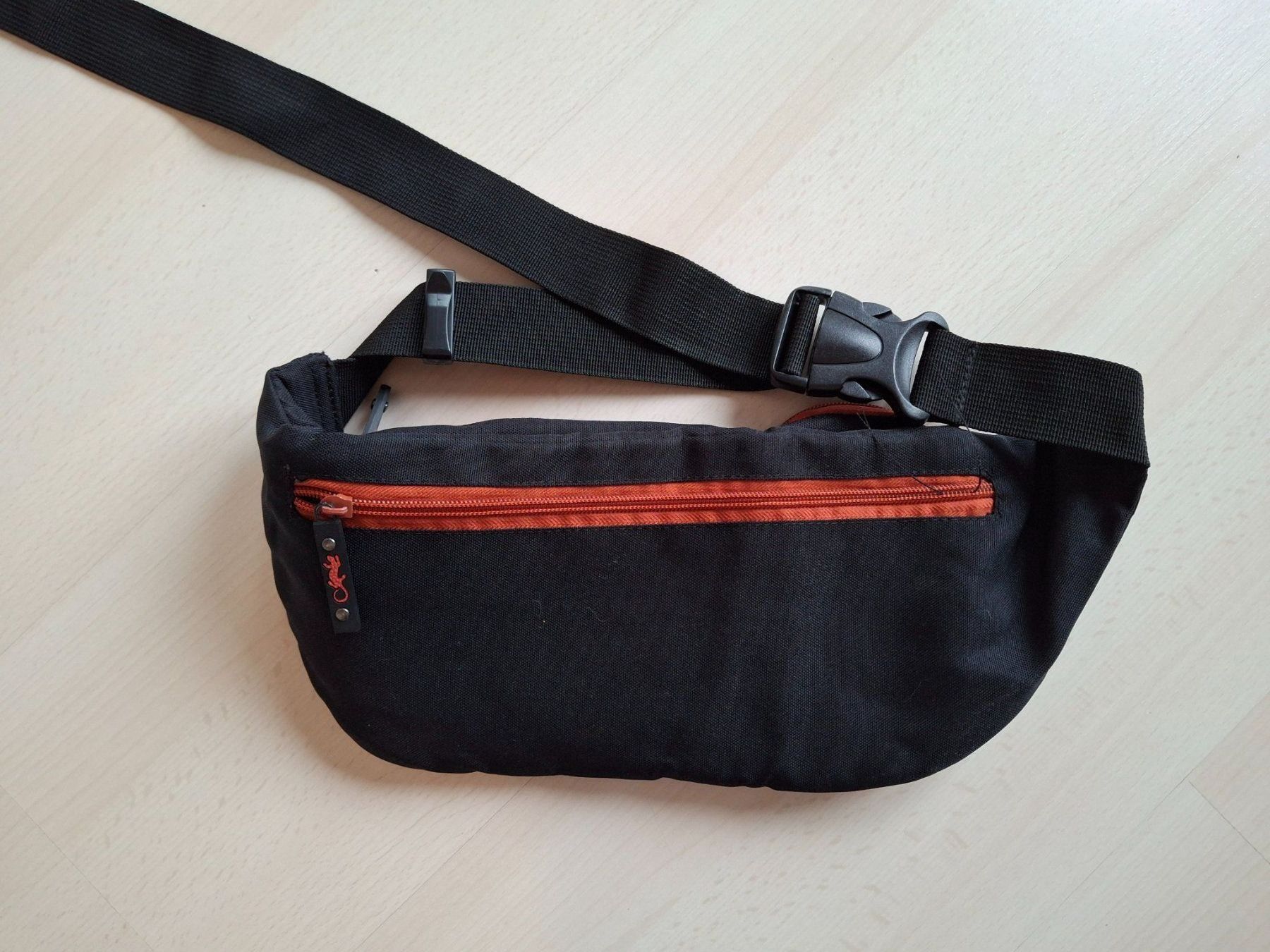 Borse: Schwarze Adventure Trek Bauchtasche – Usato da Walterswil SO venduto da Jerry_maus 1