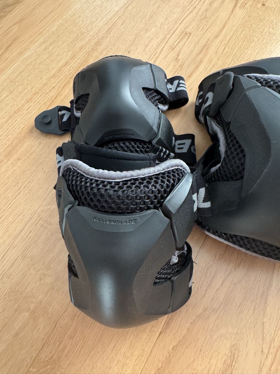 Protezioni & Imbottiture: Rollerblade Erwachsenen-Schonerset Gr. XL Neu & ungebraucht – Nuovo e nell'imballaggio originale da Vaduz venduto da flo_hqw2 2