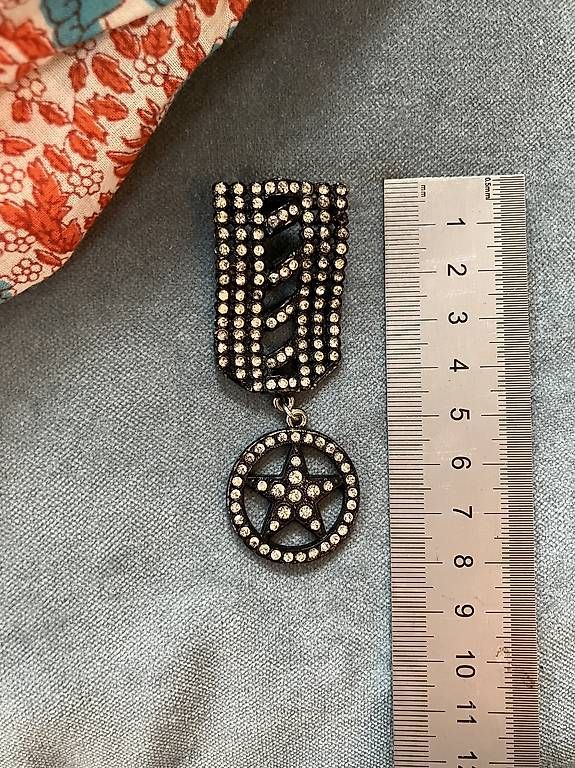 Broschen & Nadeln: Orden mit Strass, Vintage 80er, Brosche – Gebraucht aus St. Gallen von jbr_q7tx 2