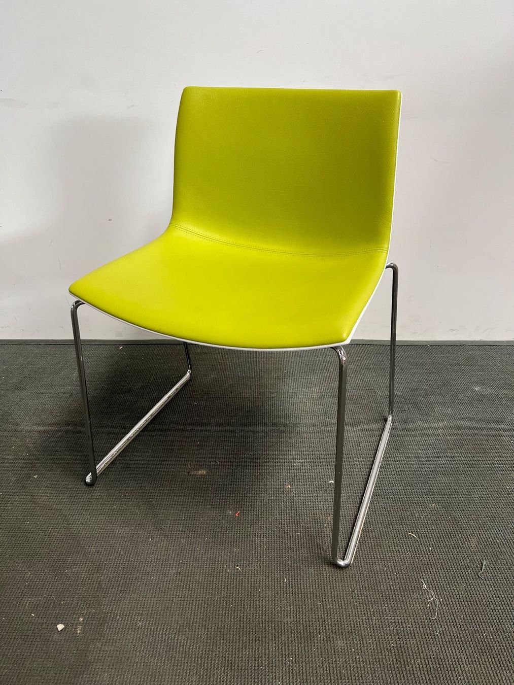 Arper Chaises: 022 ARPER Catifa 46 Designerstuhl – D'occasion à Wangen an der Aare par TBYN