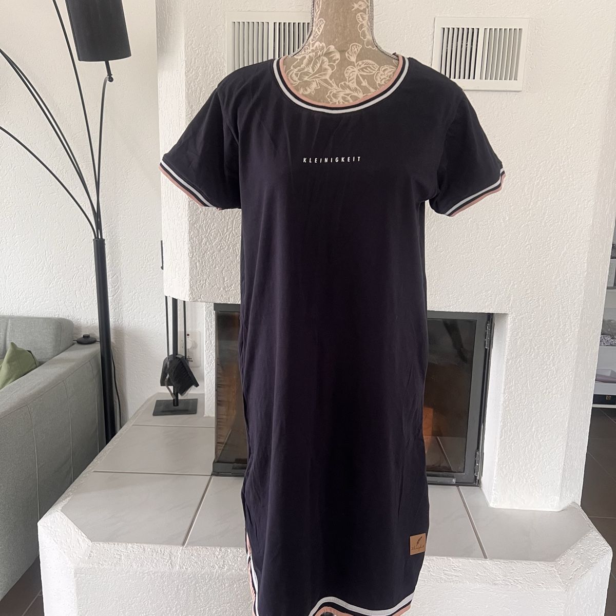 Kleider: Kleid dunkelblau Gr. 42 – Gebraucht aus Seon von Sunny-Schmuck78