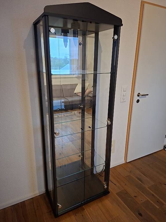 Vetrine: Vitrine / Glasvitrine mit Beleuchtung – Usato da Amriswil venduto da rst_xk5x 3