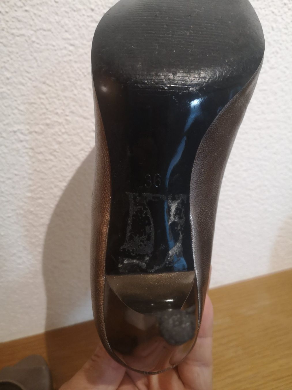 Scarpe da donna: Damenschuh – Usato da Lostorf venduto da rubileo 1