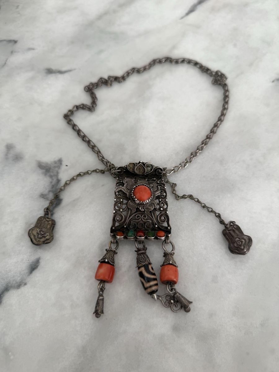 Ciondoli: Silberschmuck Anhänger mit Koralle  – Usato da Aarburg venduto da Schatzaffe
